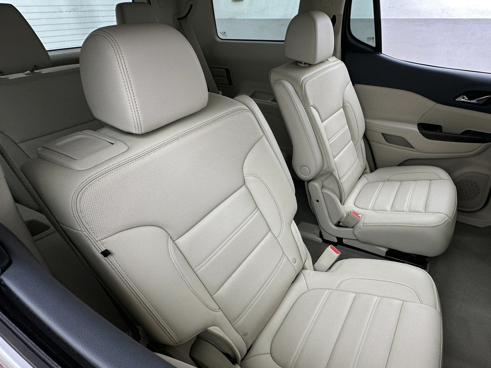 Thumbnail: 2023 GMC Acadia - 5