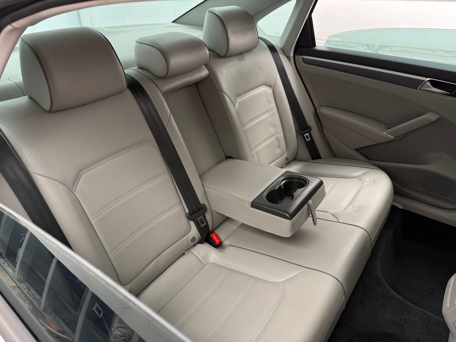 Thumbnail: 2018 Volkswagen Passat - 5