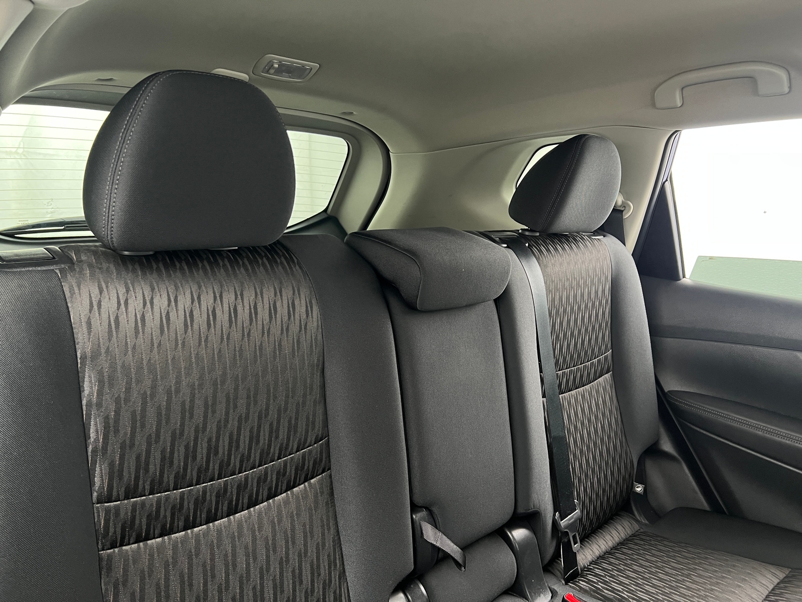 Thumbnail: 2017 Nissan Rogue - 6