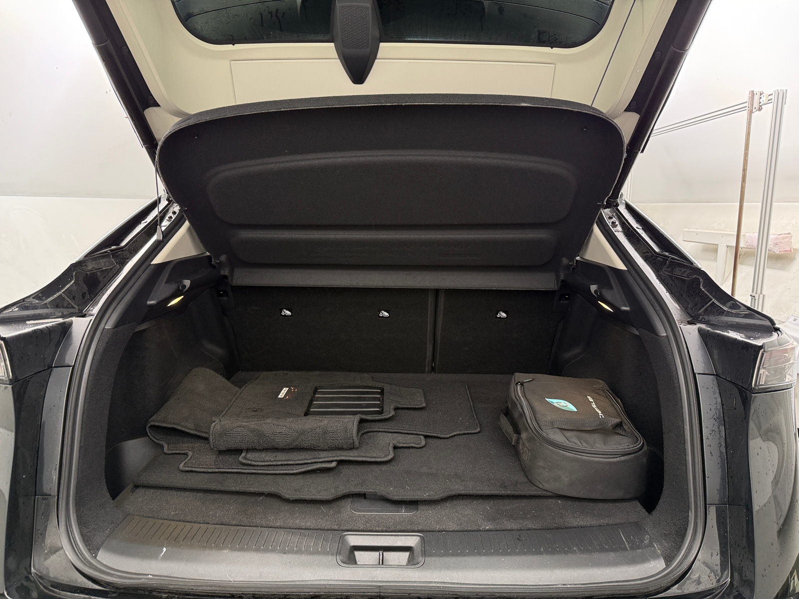 Thumbnail: 2023 Nissan Ariya - 6