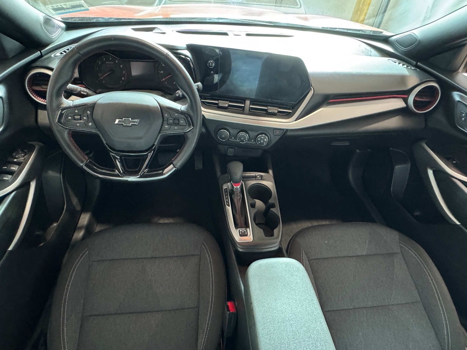 Thumbnail: 2024 Chevrolet Trax - 3