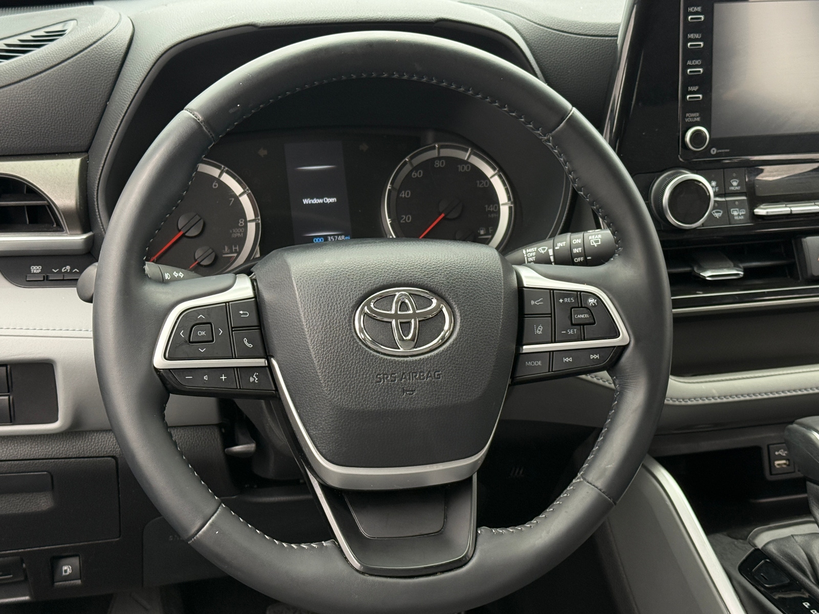 Thumbnail: 2022 Toyota Highlander - 5