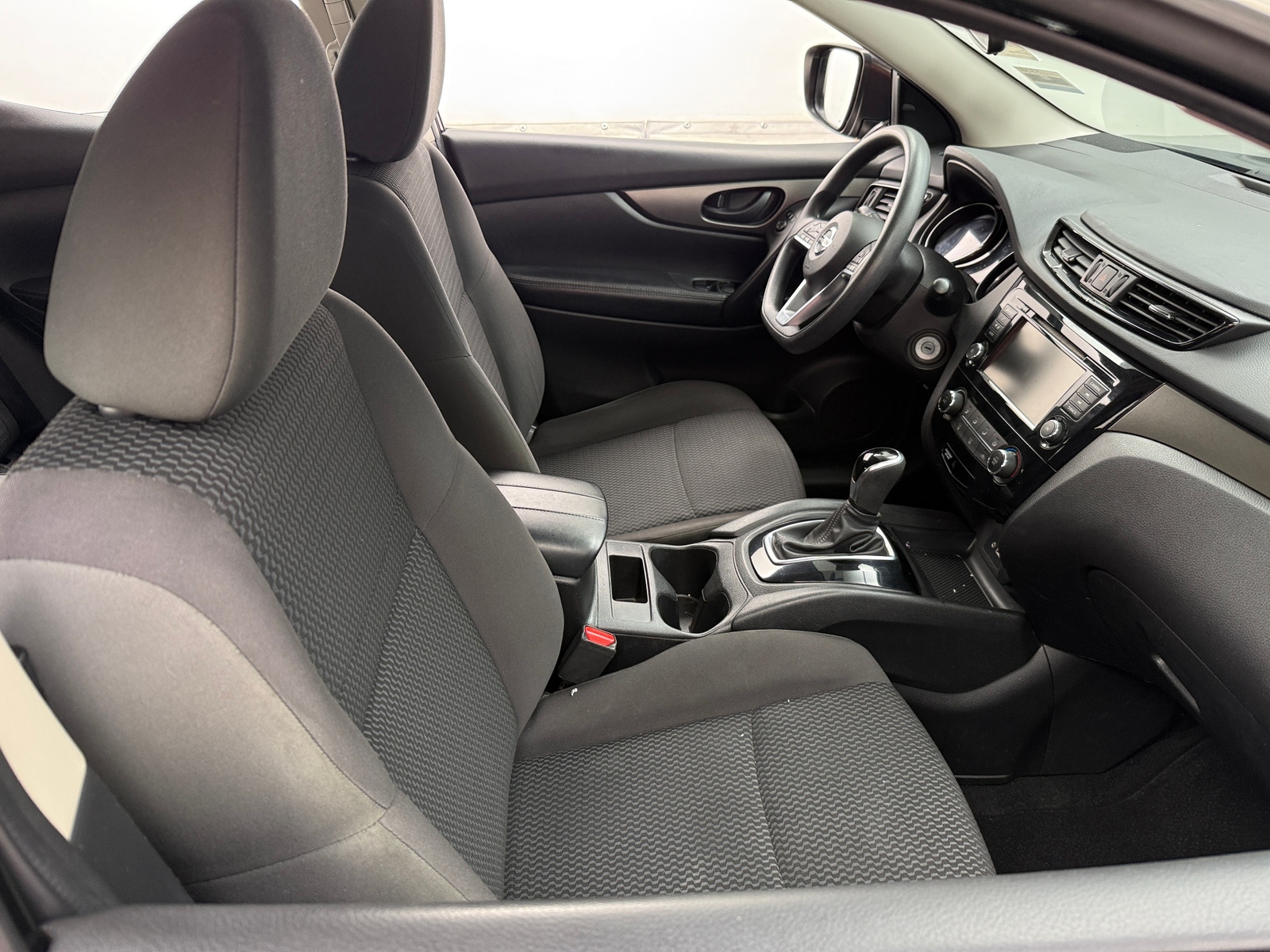 Thumbnail: 2019 Nissan Rogue Sport - 2