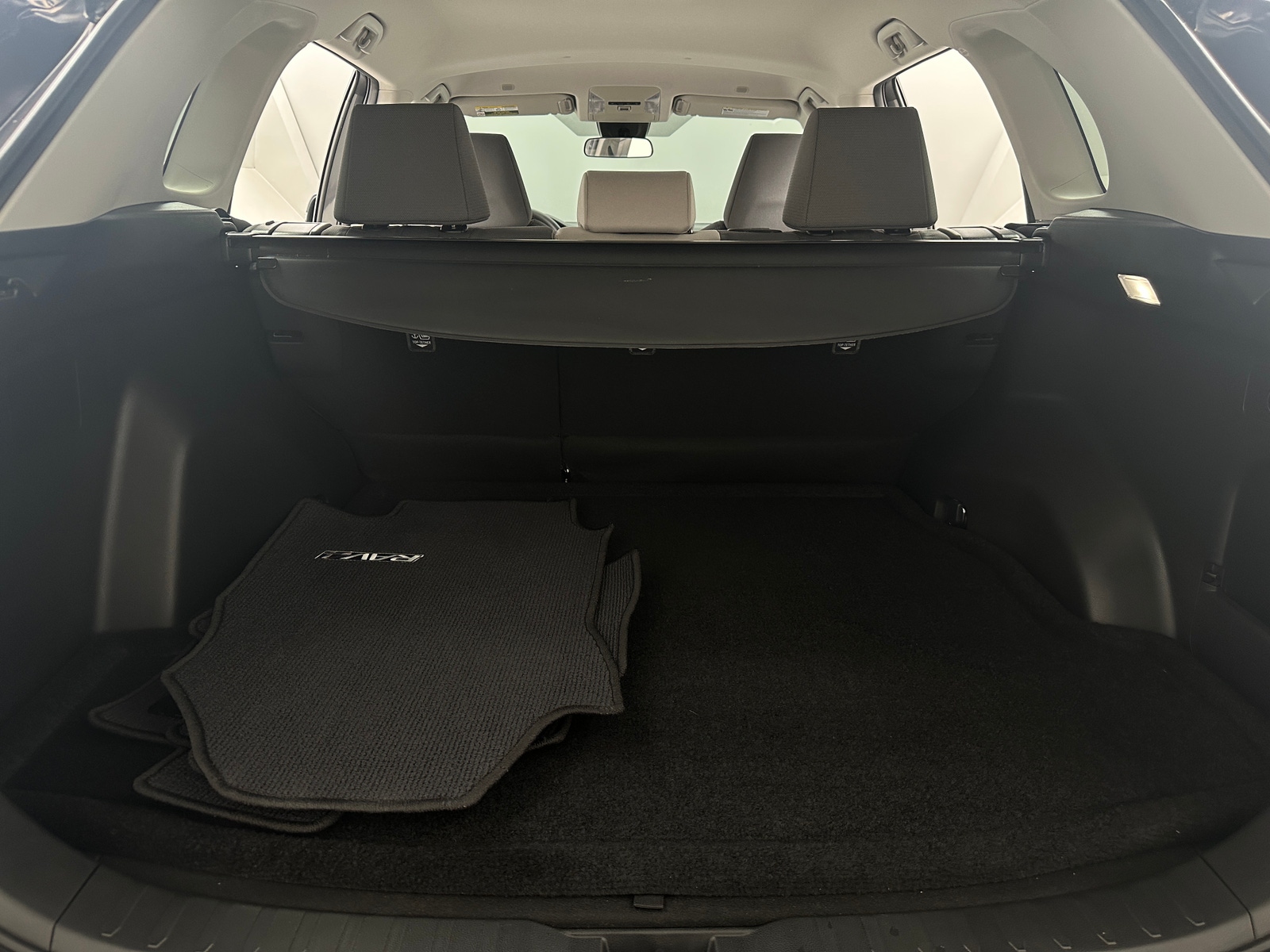 Thumbnail: 2024 Toyota RAV4 - 7