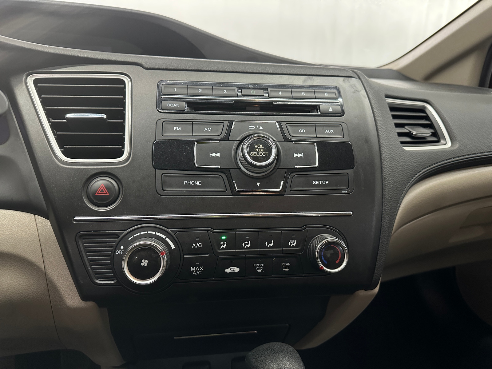 Thumbnail: 2015 Honda Civic - 4