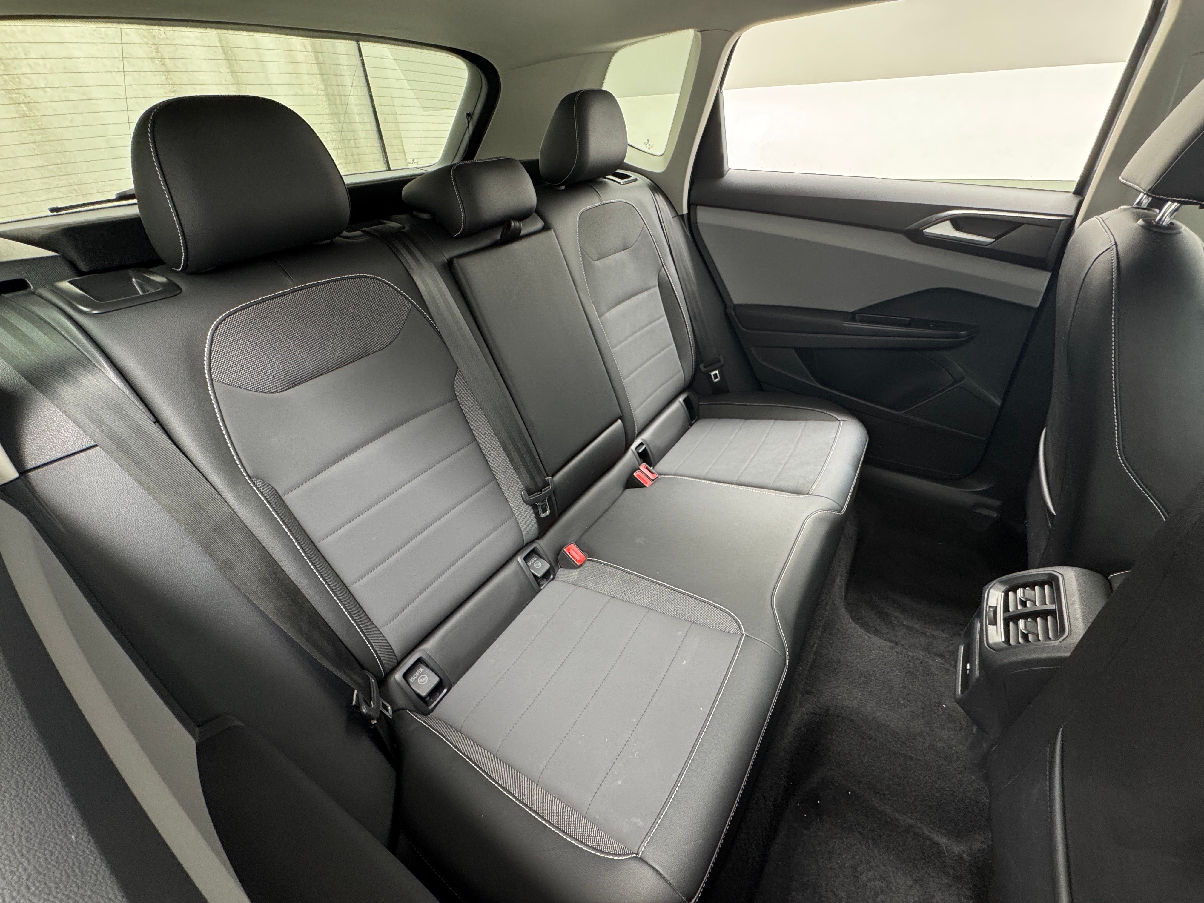 2023 Volkswagen Taos