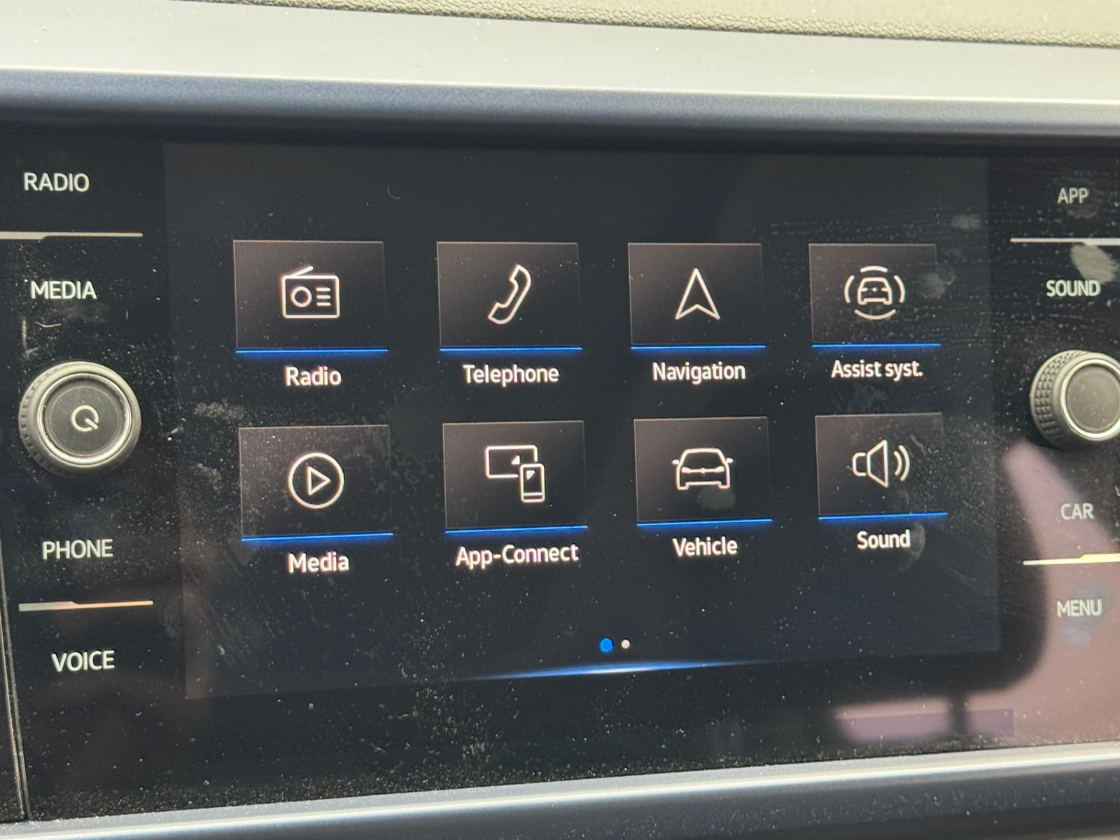 Thumbnail: 2023 Volkswagen Taos - 4