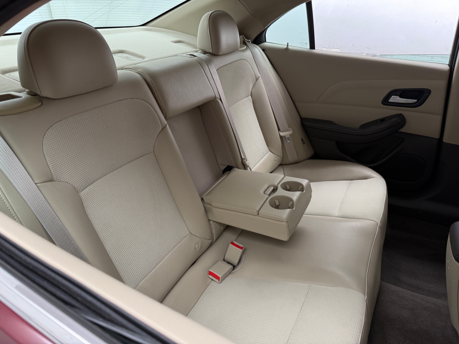 Thumbnail: 2015 Chevrolet Malibu - 5