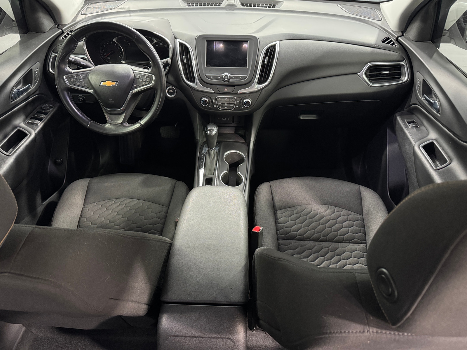 Thumbnail: 2019 Chevrolet Equinox - 3