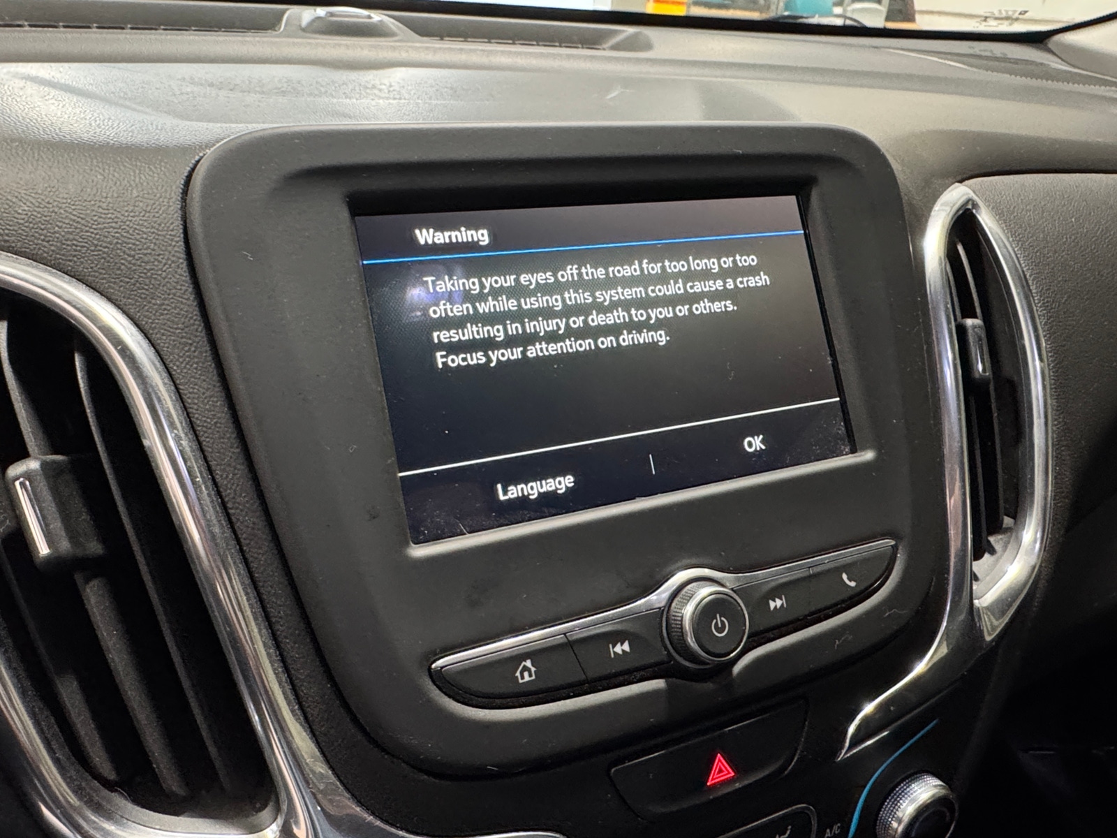 Thumbnail: 2019 Chevrolet Equinox - 4