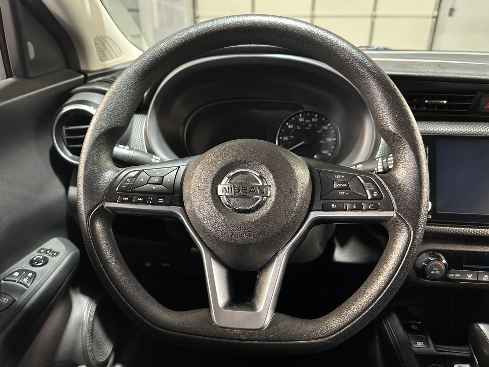 Thumbnail: 2021 Nissan Kicks - 5