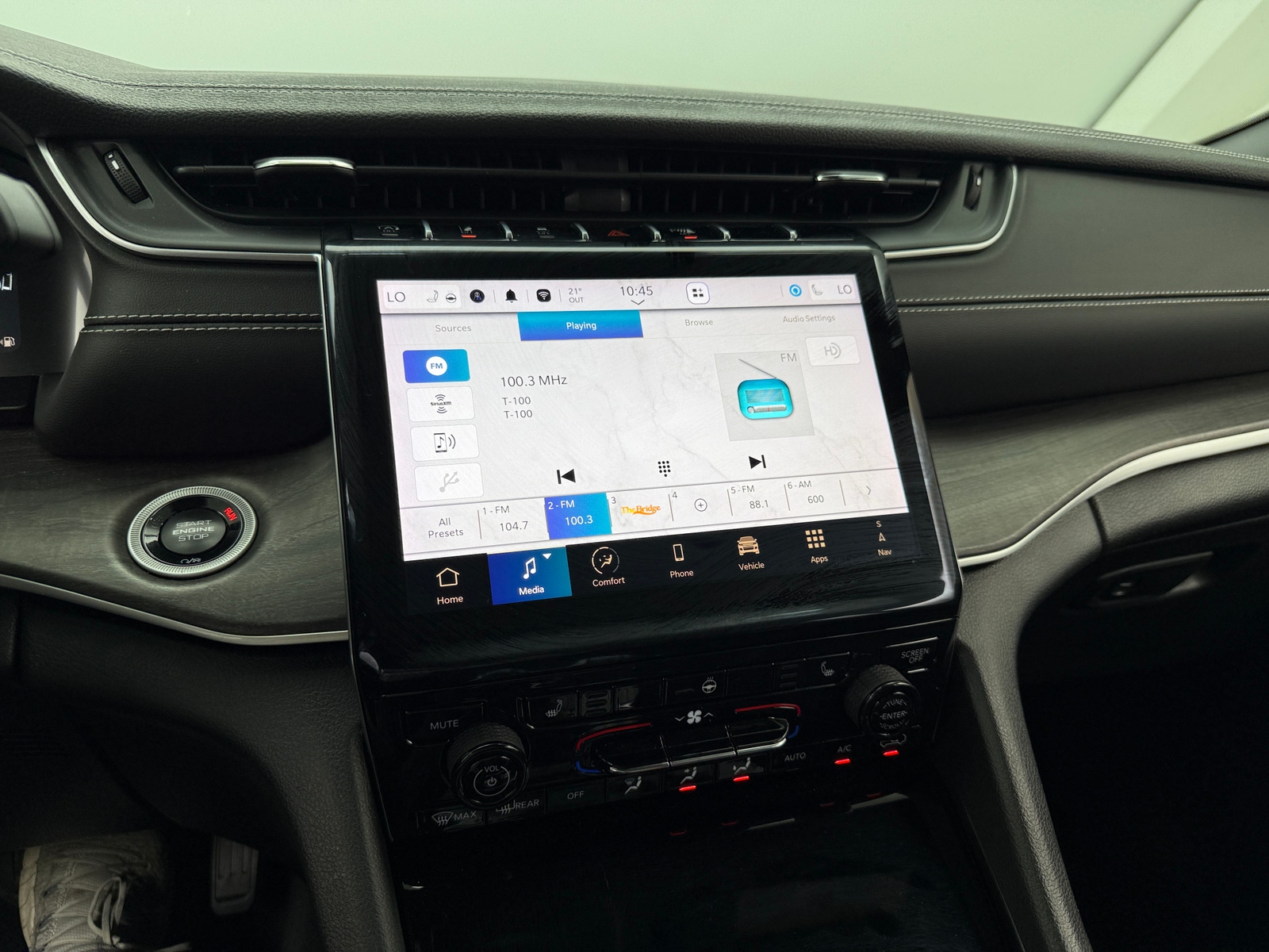 Thumbnail: 2024 Jeep Grand Cherokee - 3