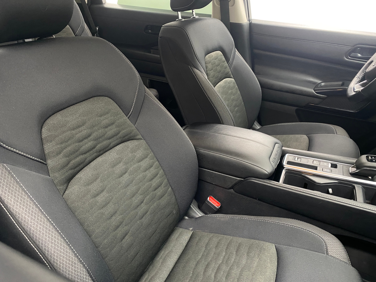 Thumbnail: 2025 Nissan Pathfinder - 2