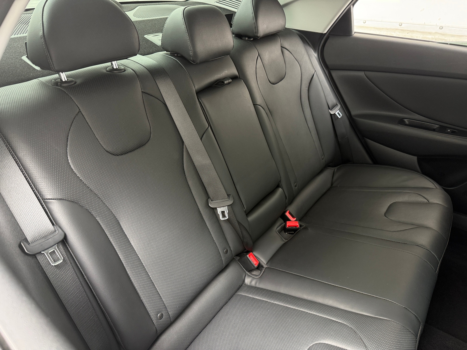 Thumbnail: 2023 Hyundai Elantra - 5