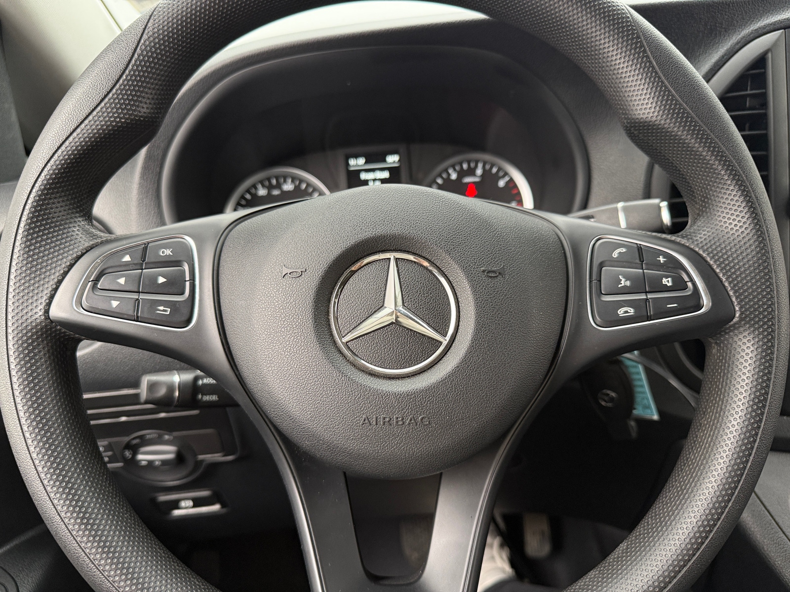 Thumbnail: 2023 Mercedes-Benz Metris - 5