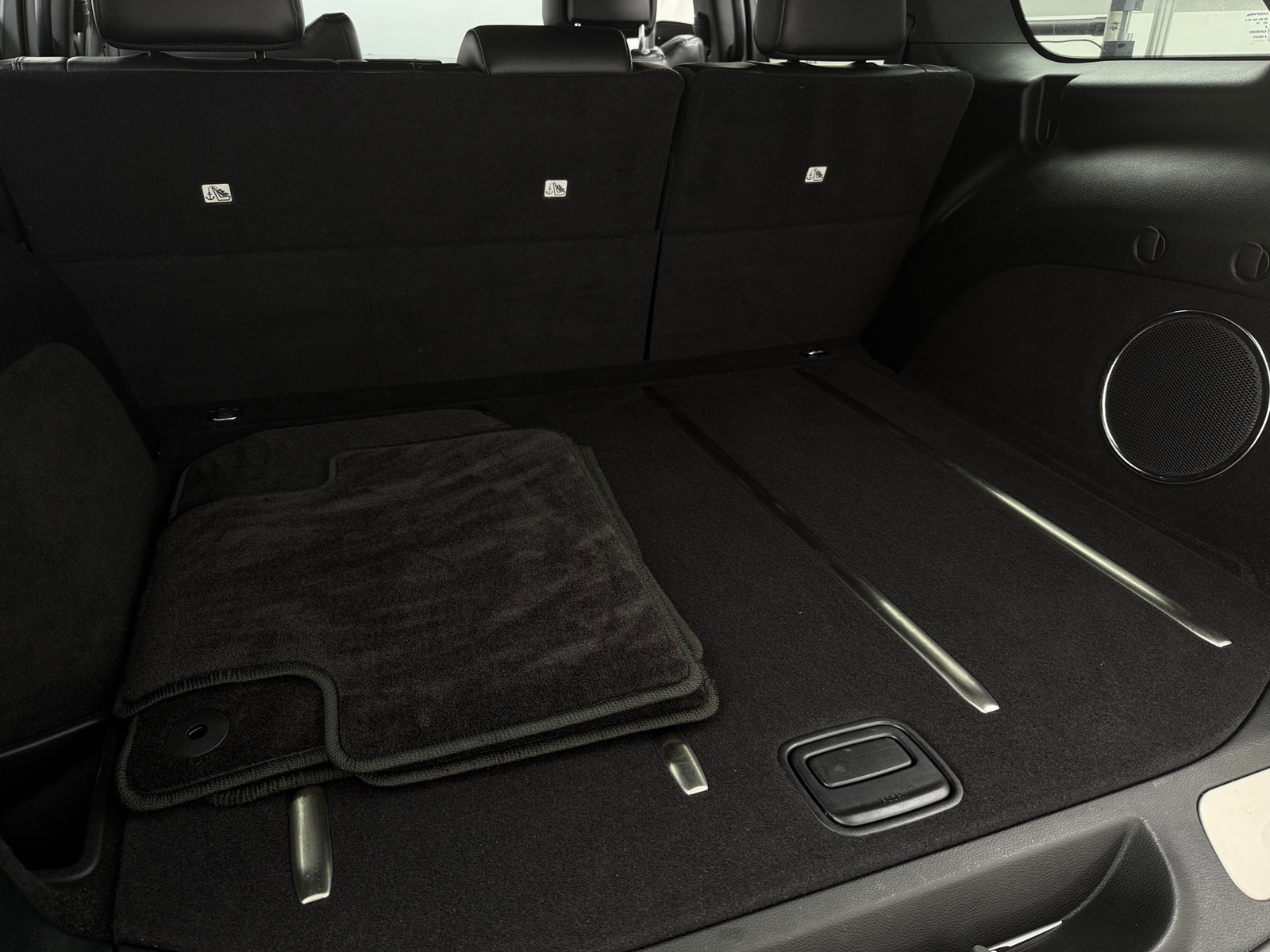 Thumbnail: 2017 Jeep Grand Cherokee - 6