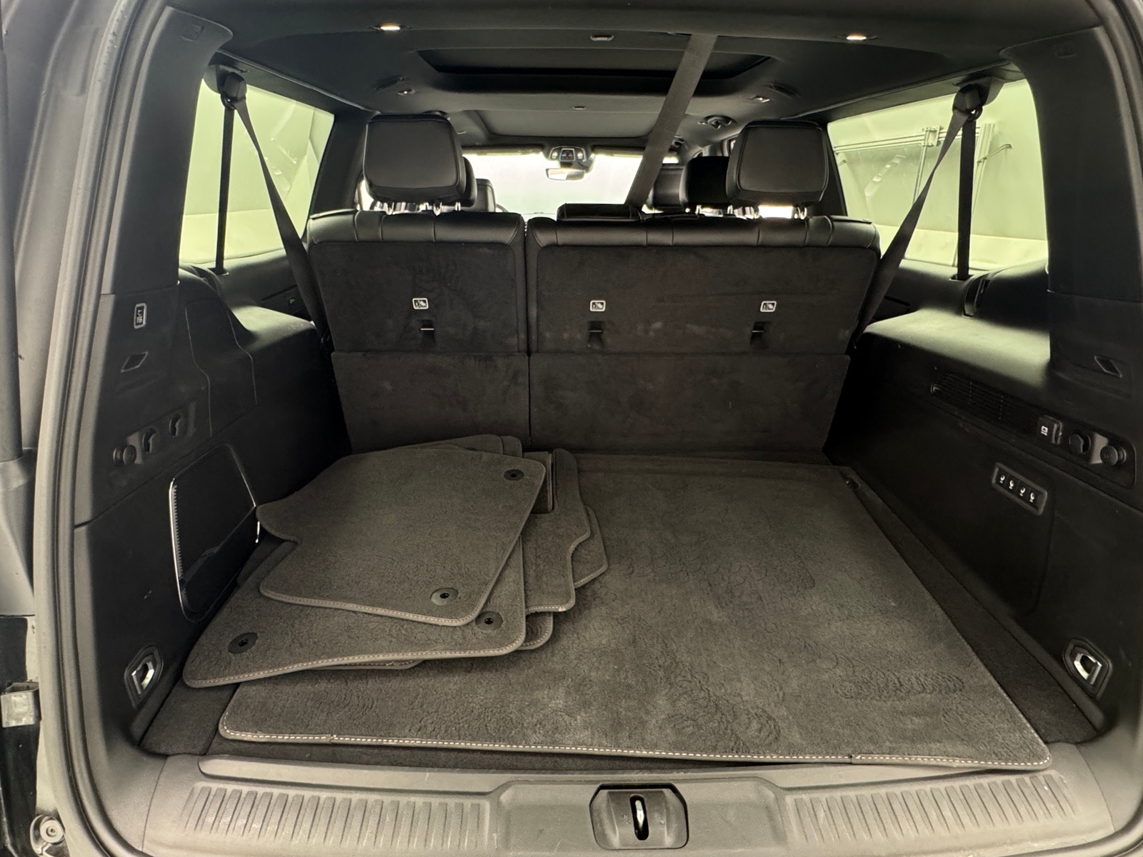 Thumbnail: 2024 Jeep Wagoneer - 6