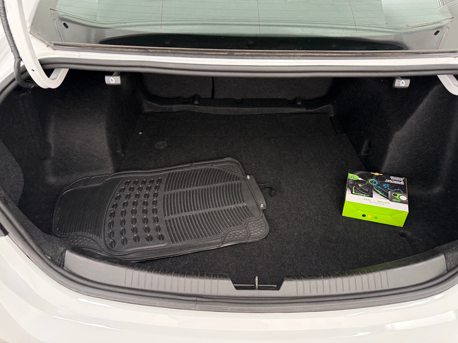 Thumbnail: 2024 Chevrolet Malibu - 7