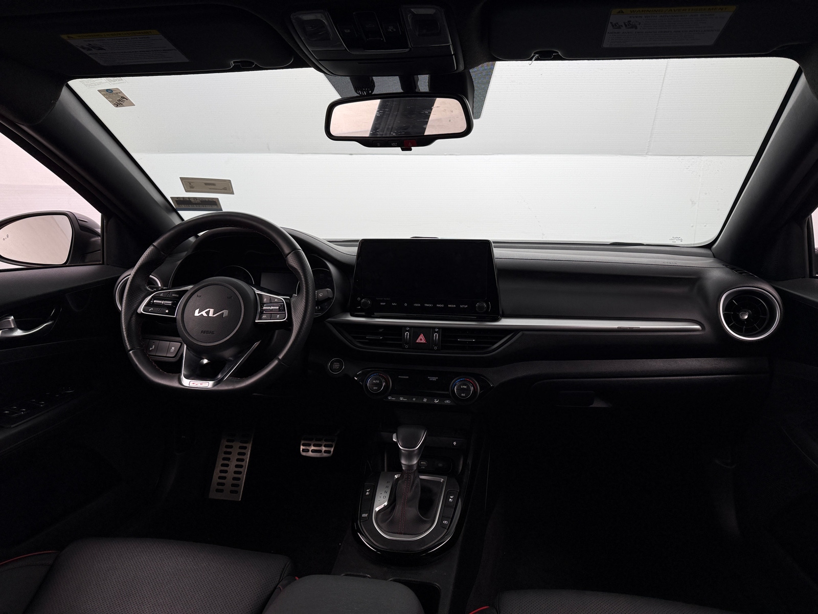 Thumbnail: 2024 Kia Forte - 3