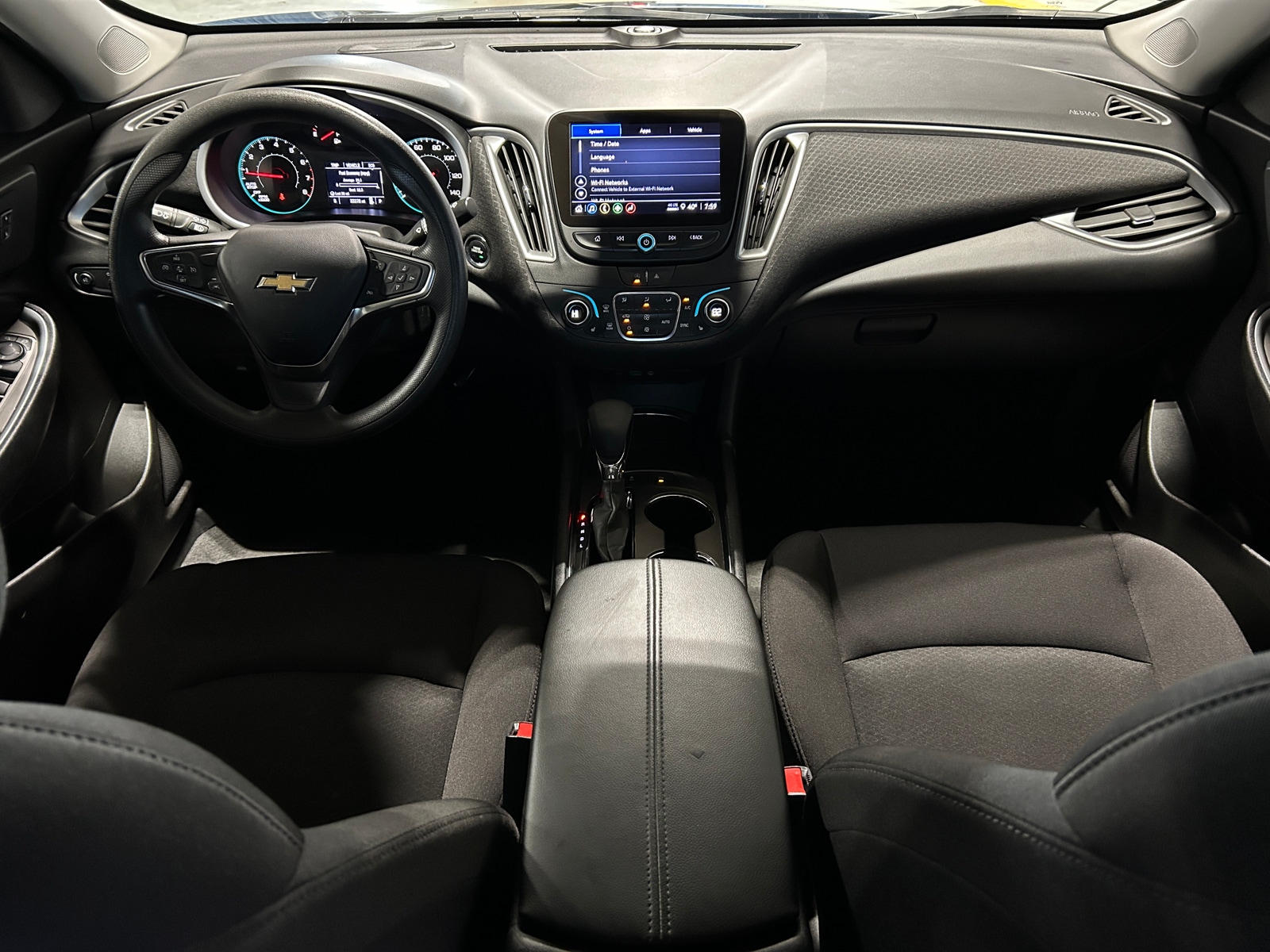 Thumbnail: 2024 Chevrolet Malibu - 3