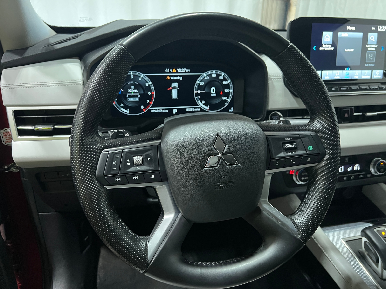 Thumbnail: 2024 Mitsubishi Outlander - 4