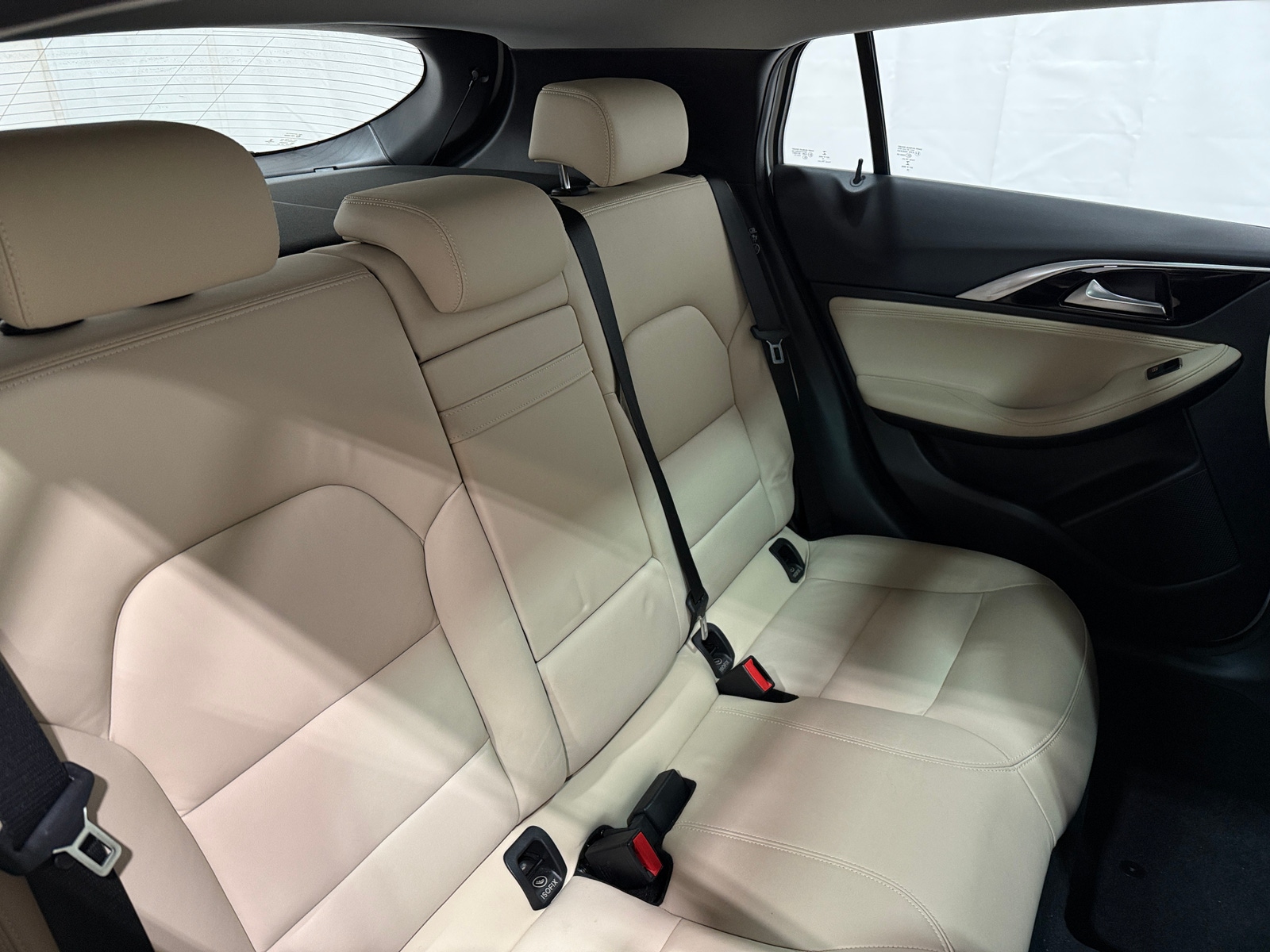 Thumbnail: 2019 INFINITI QX30 - 5