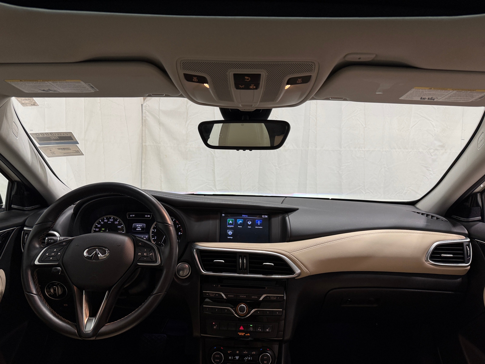 Thumbnail: 2019 INFINITI QX30 - 2