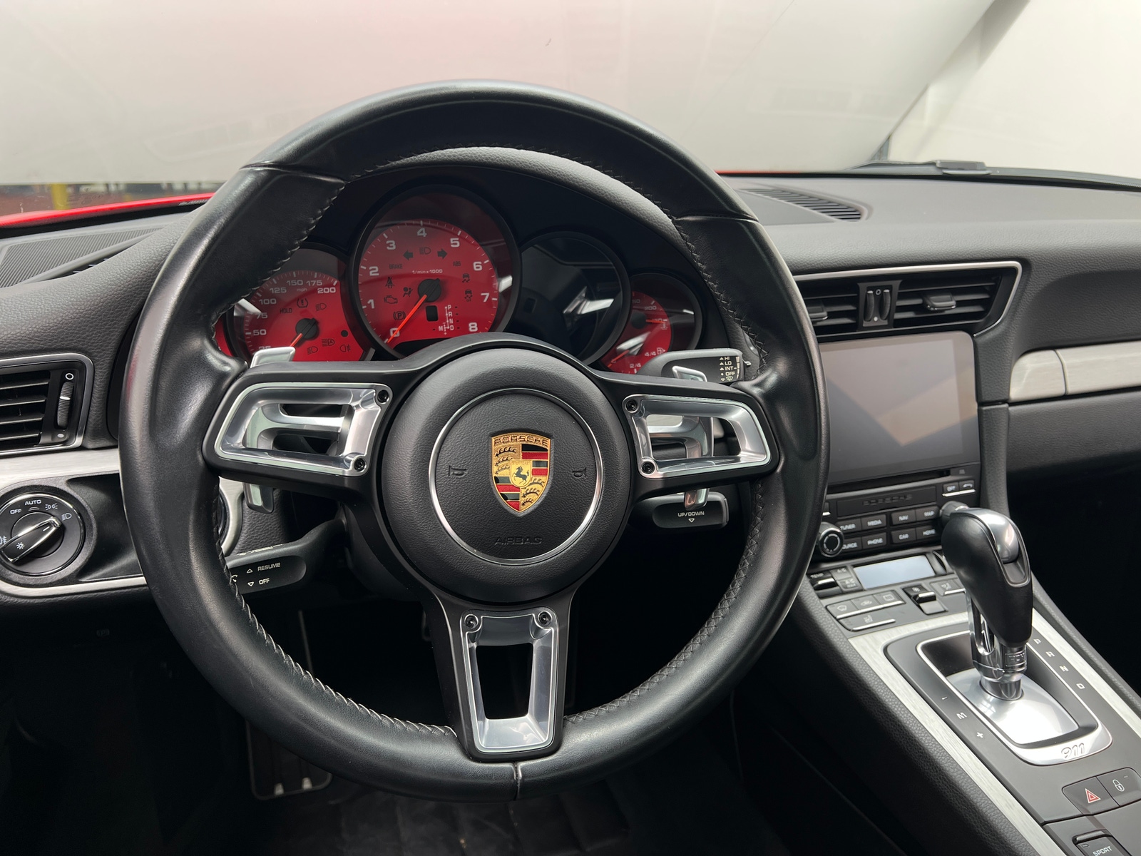 Thumbnail: 2018 Porsche 911 - 3