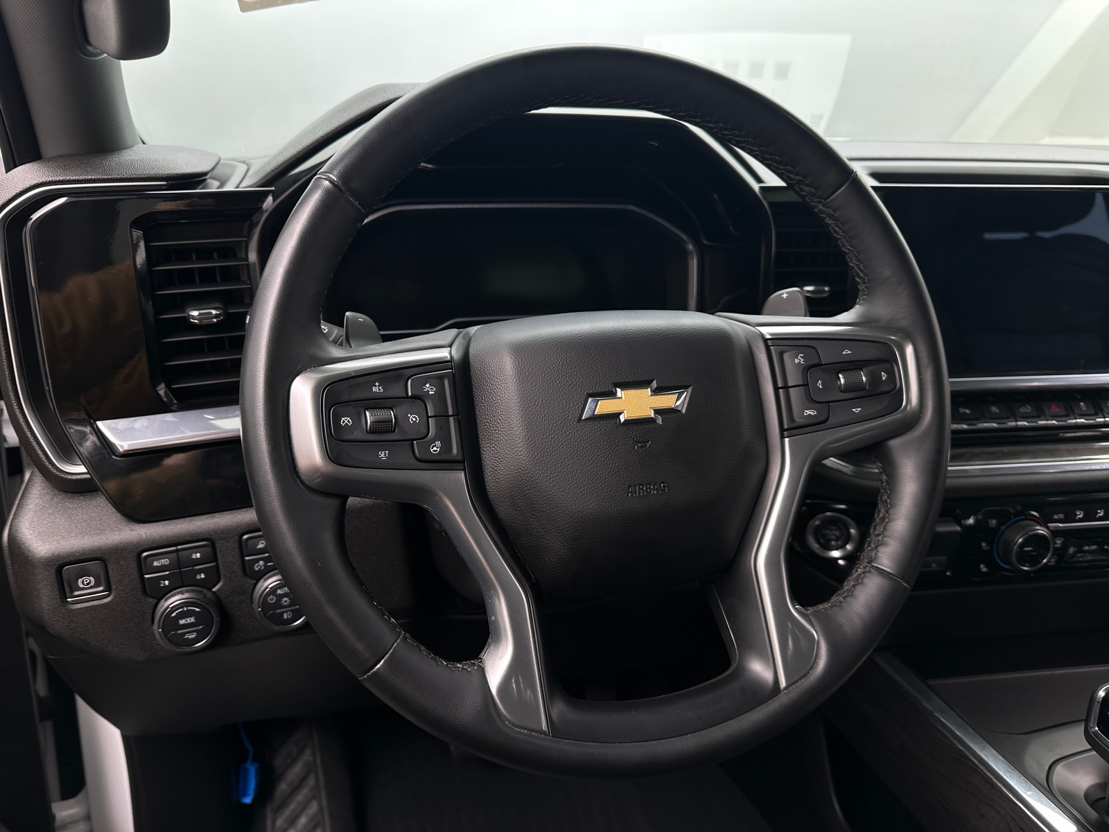 Thumbnail: 2024 Chevrolet Silverado 1500 - 4