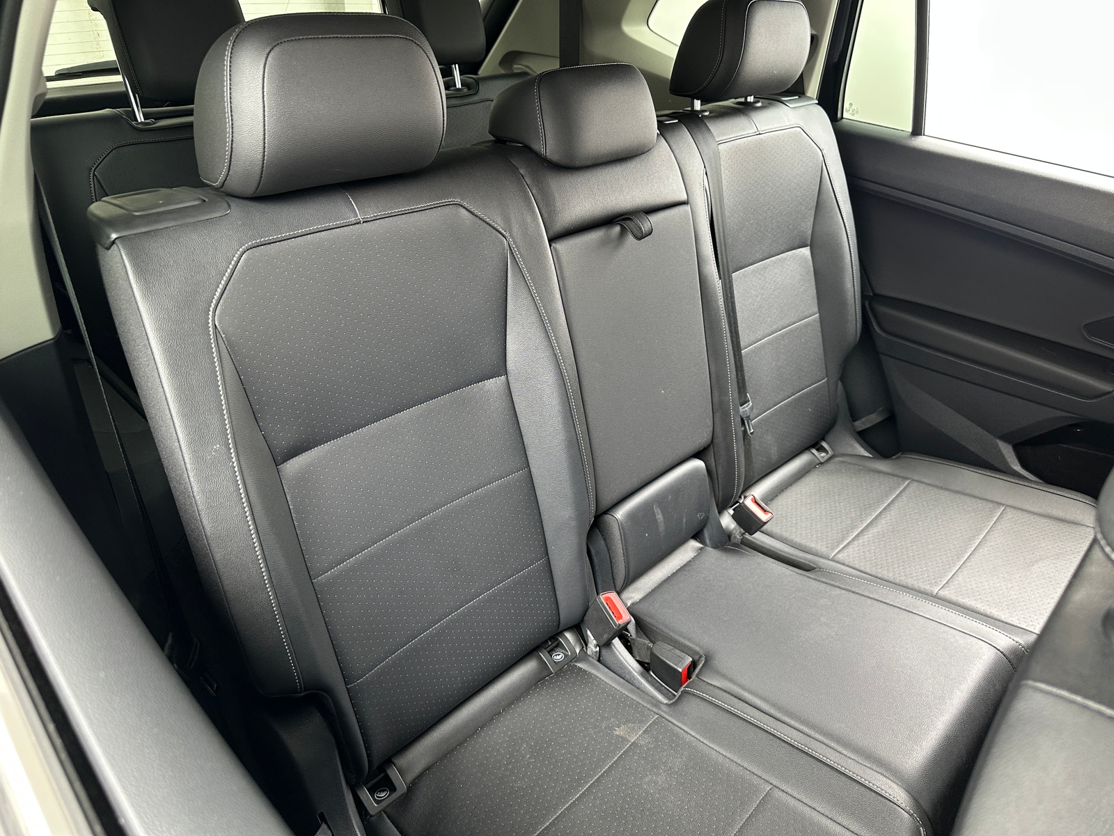 Thumbnail: 2020 Volkswagen Tiguan - 5