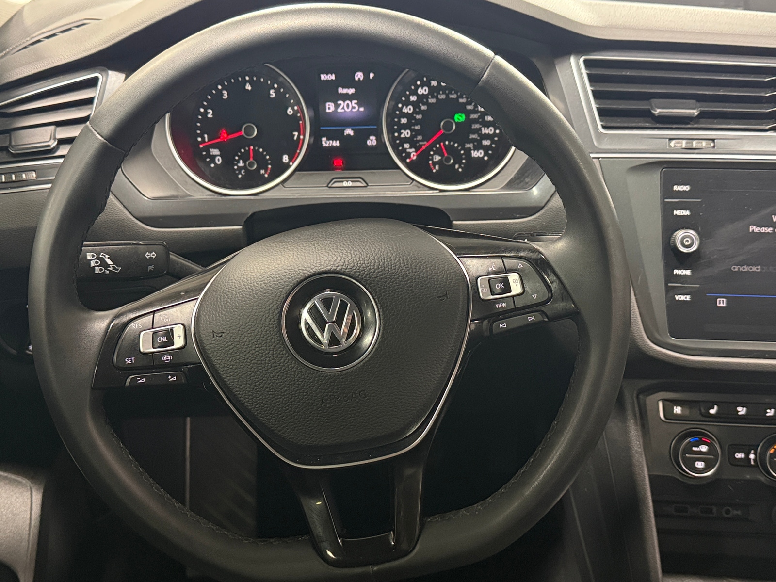 Thumbnail: 2020 Volkswagen Tiguan - 4