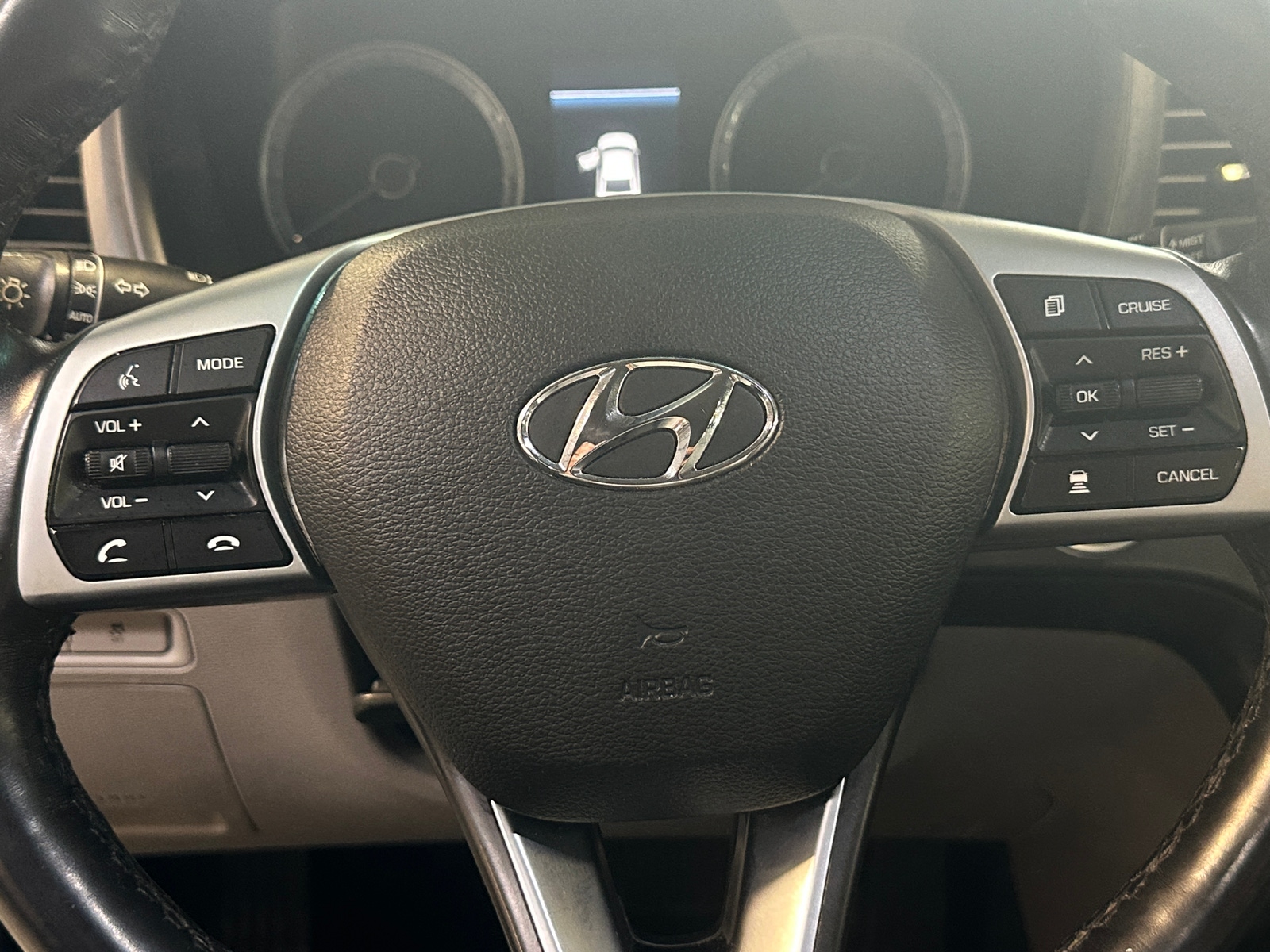 Thumbnail: 2019 Hyundai Sonata - 4