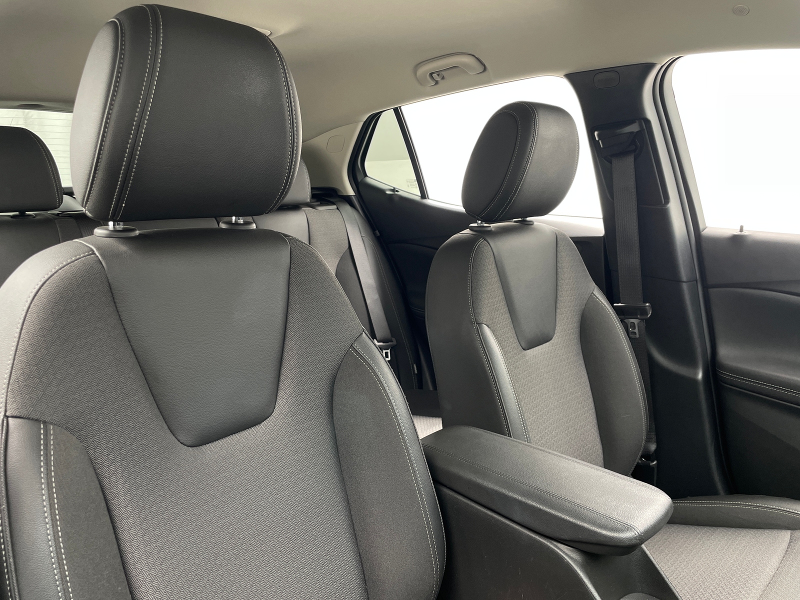 Thumbnail: 2025 Buick Encore GX - 2