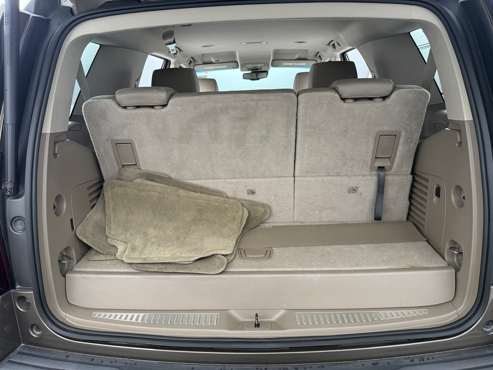 Thumbnail: 2015 Chevrolet Tahoe - 6