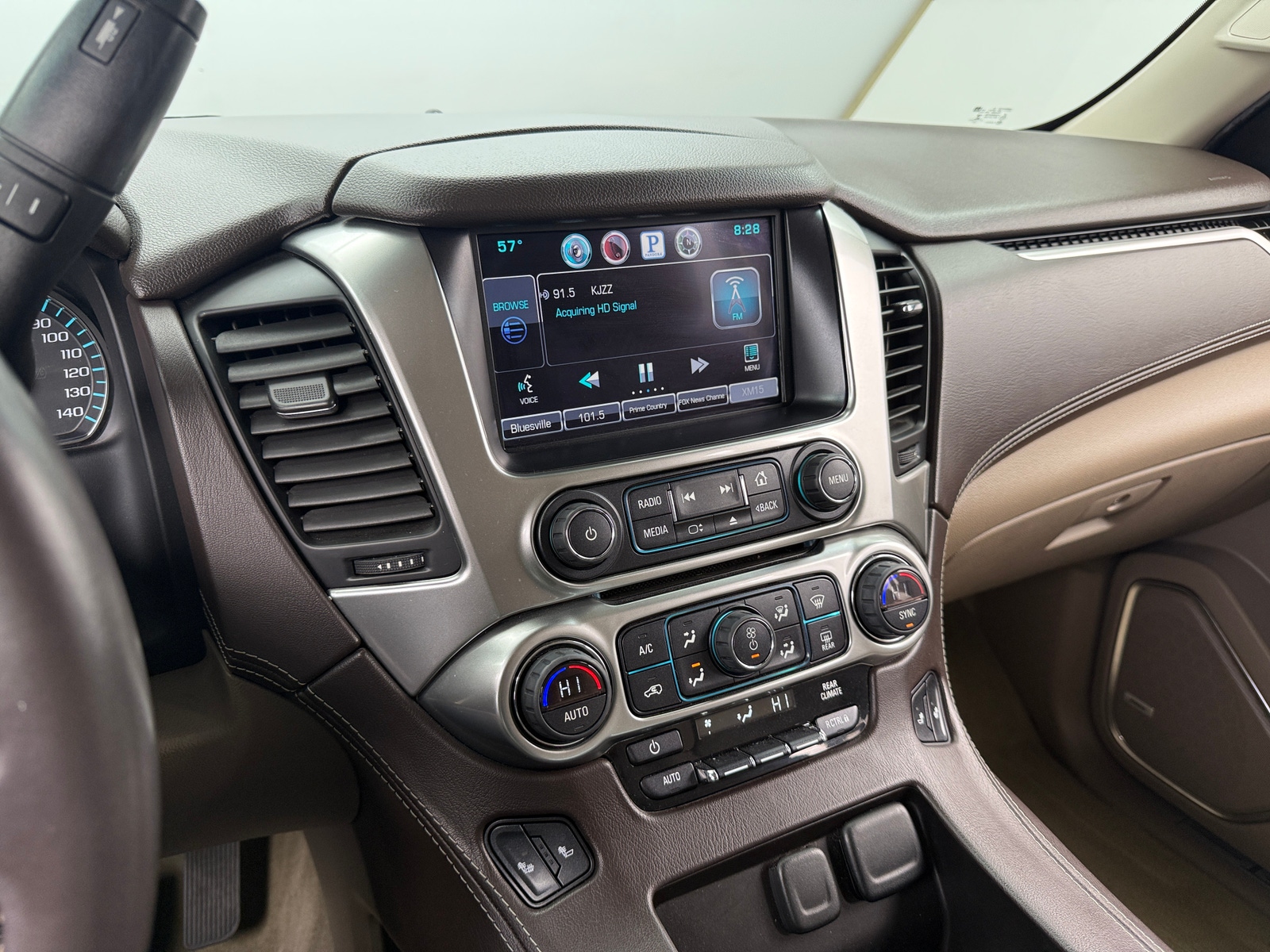 Thumbnail: 2015 Chevrolet Tahoe - 3