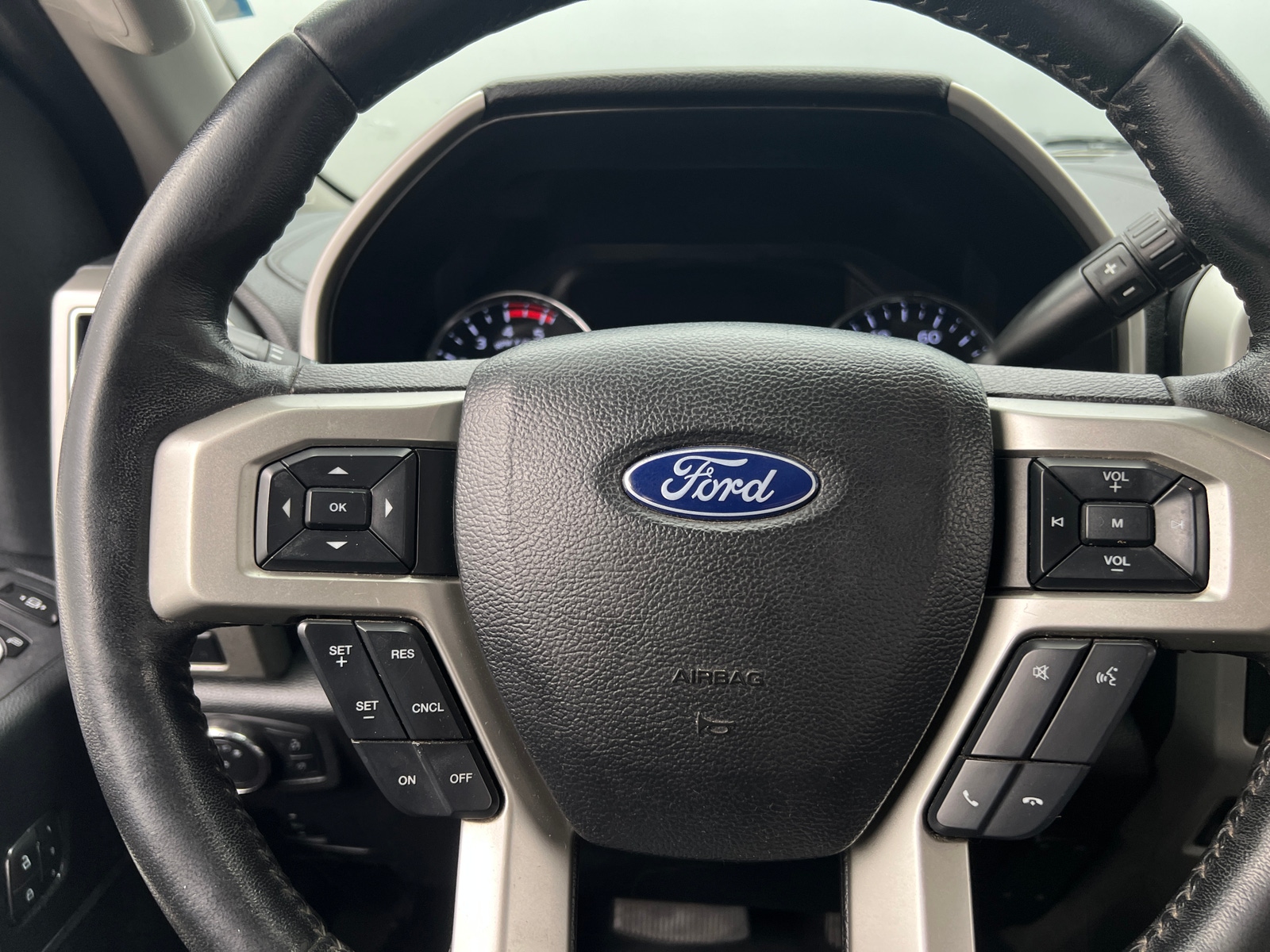 Thumbnail: 2019 Ford Econoline - 4