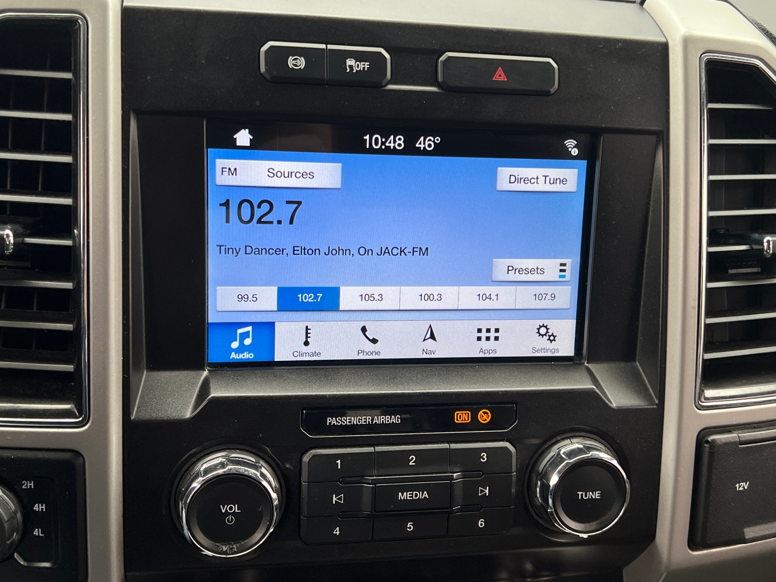 Thumbnail: 2019 Ford Econoline - 3