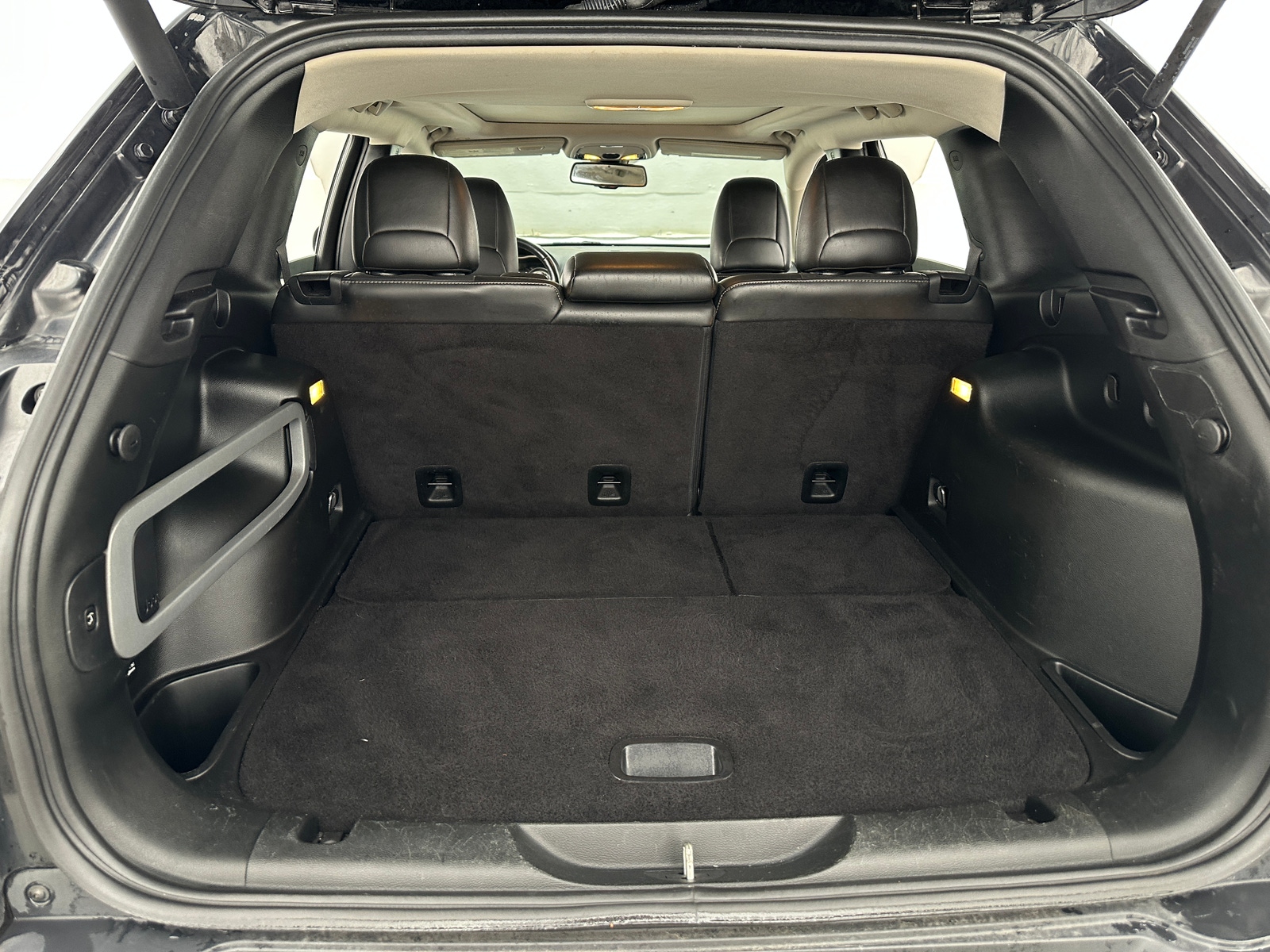 Thumbnail: 2018 Jeep Cherokee - 6