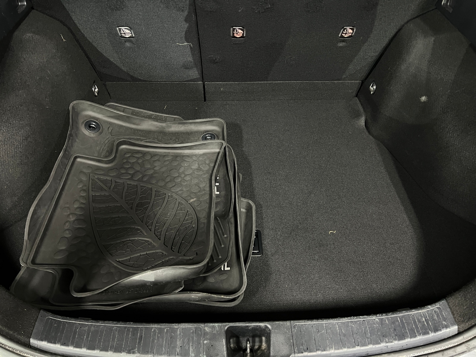 Thumbnail: 2016 Toyota Prius - 7