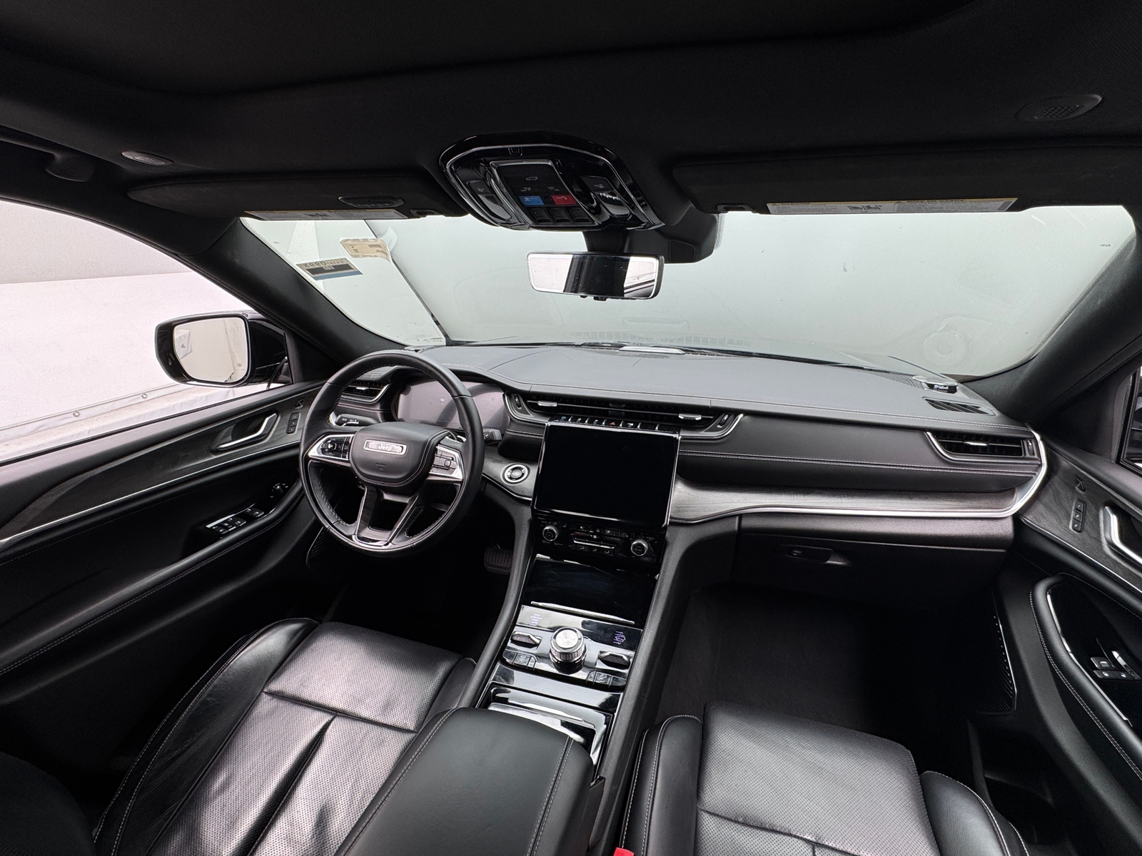 Thumbnail: 2022 Jeep Grand Cherokee - 2