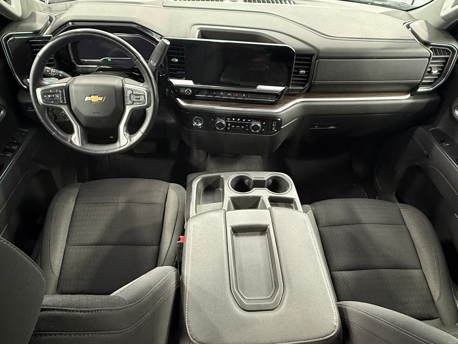 Thumbnail: 2022 Chevrolet Silverado 1500 - 3