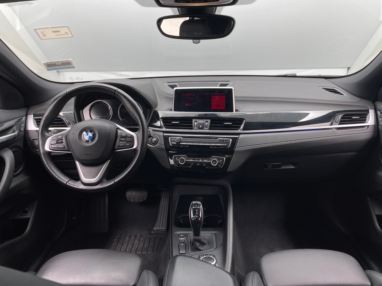 Thumbnail: 2022 BMW X2 - 2