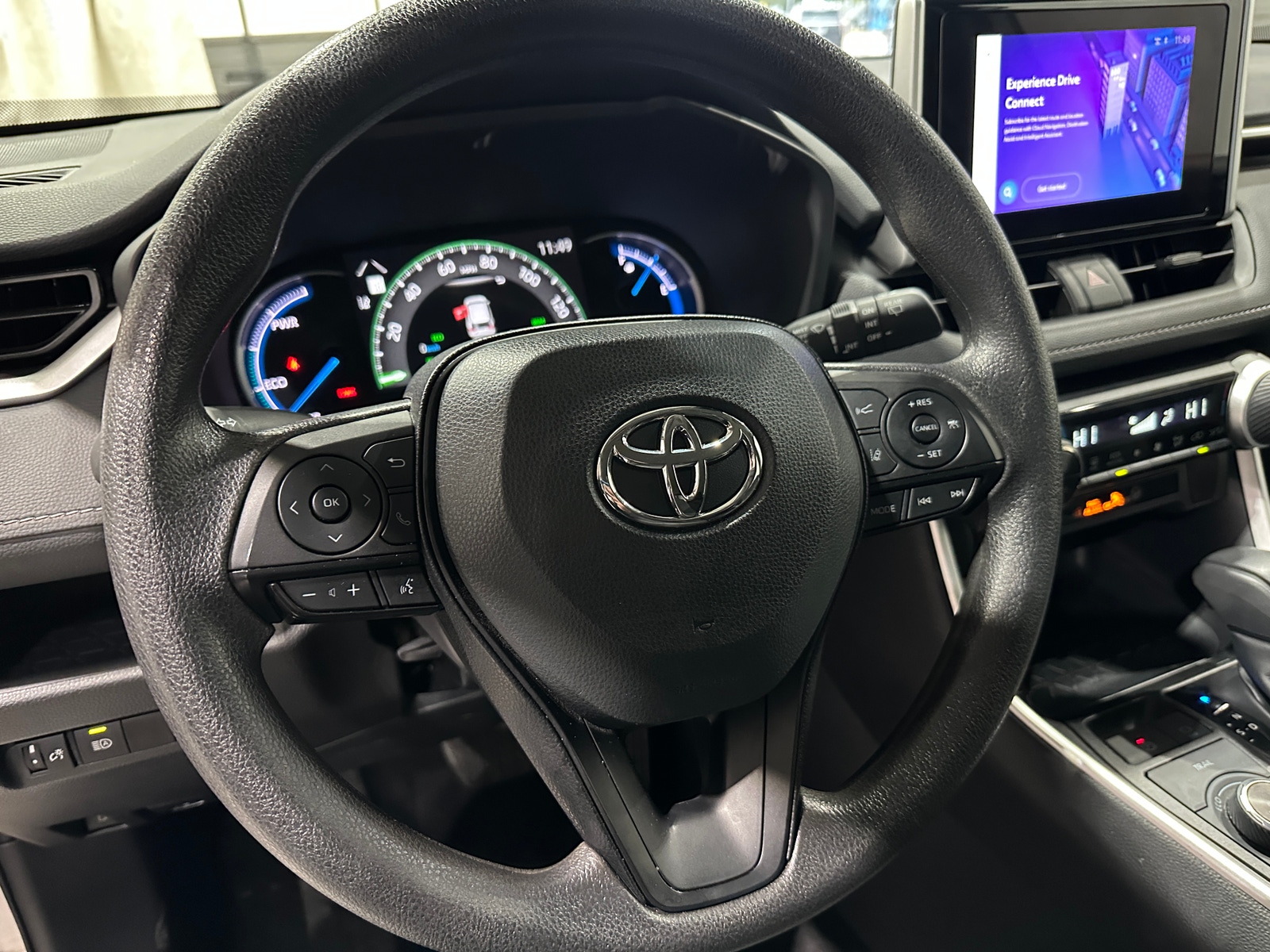 Thumbnail: 2025 Toyota RAV4 - 5