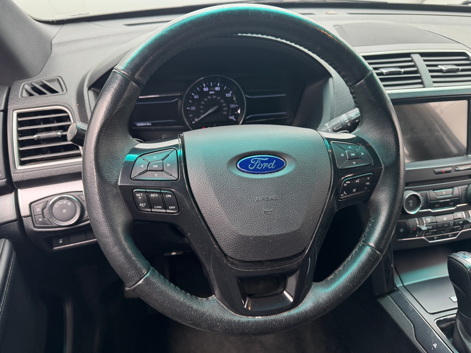 Thumbnail: 2017 Ford Explorer - 4