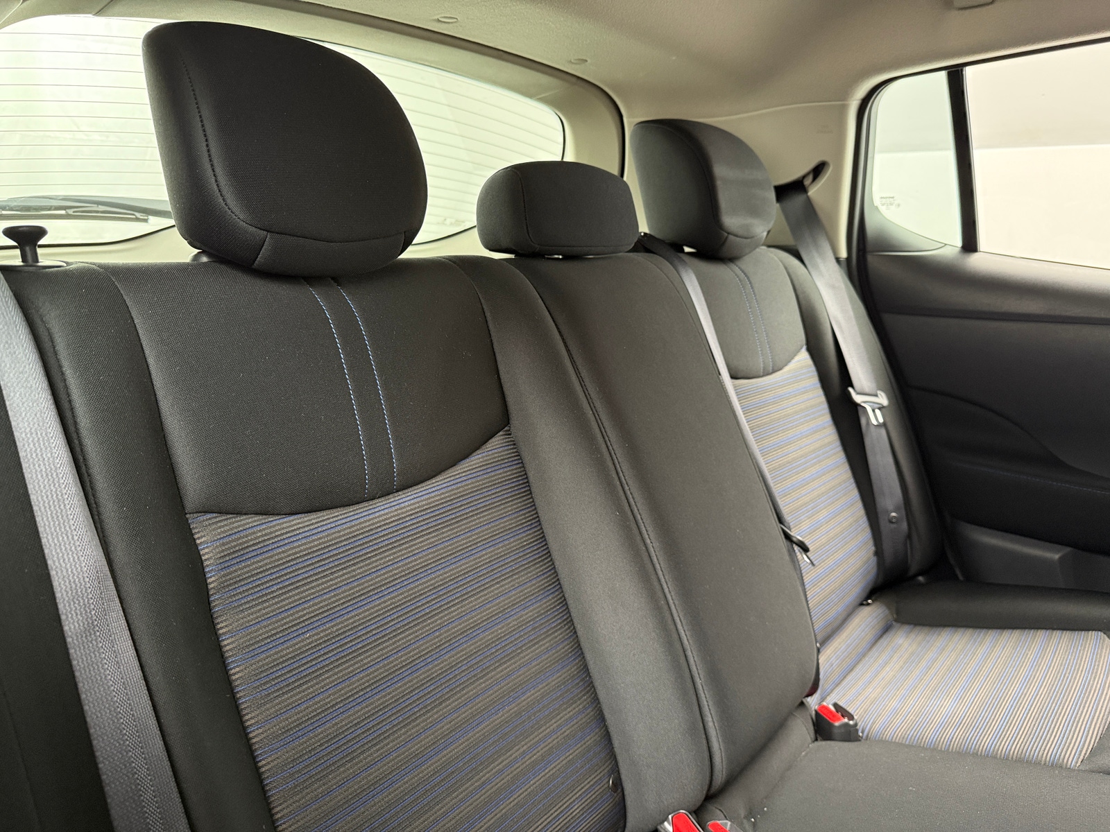 Thumbnail: 2024 Nissan Leaf - 6