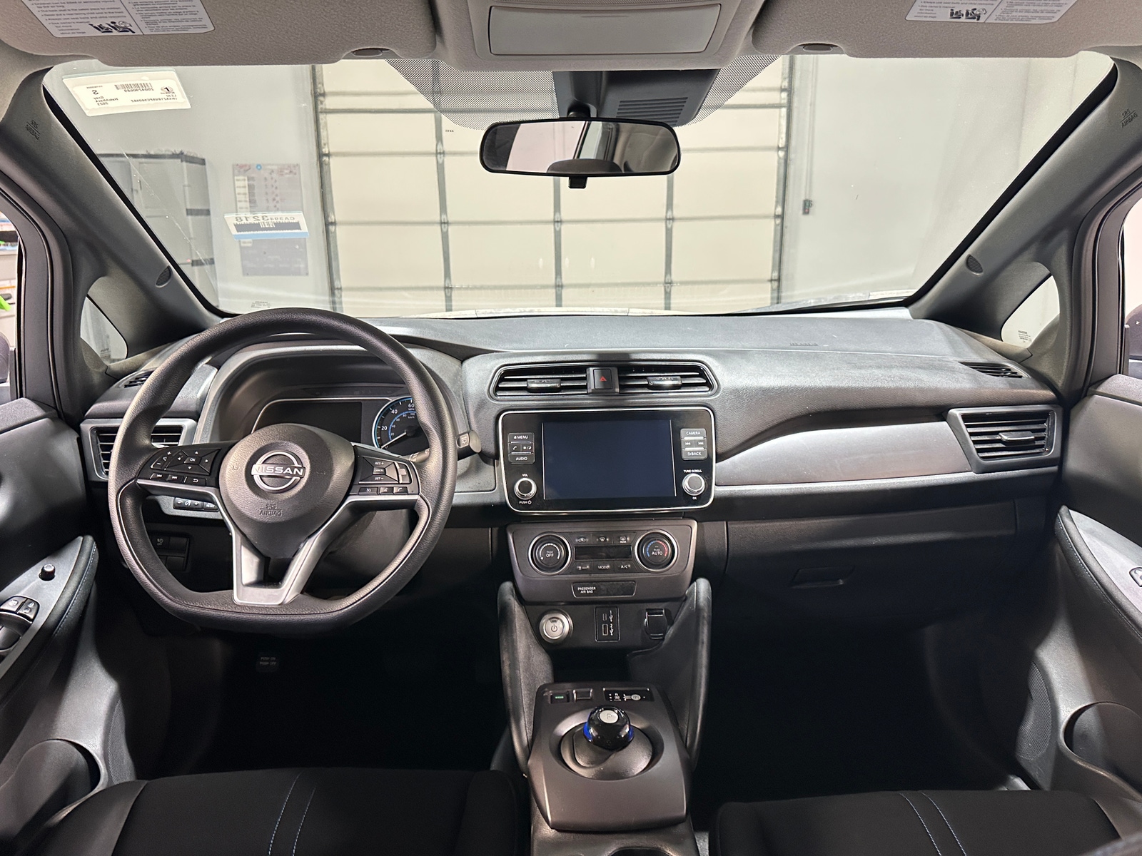 Thumbnail: 2023 Nissan Leaf - 3