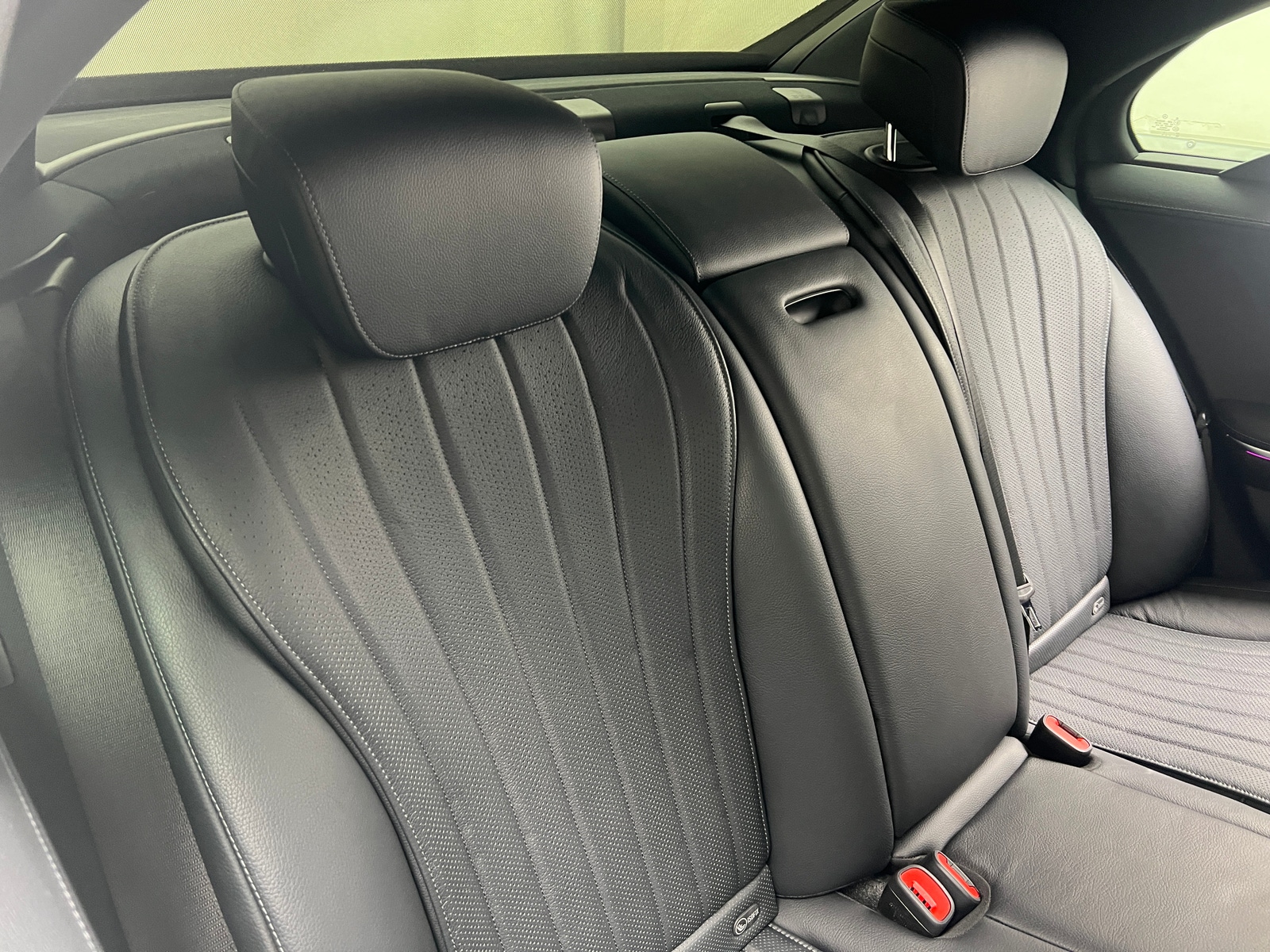 Thumbnail: 2022 Mercedes-Benz S-Class - 5