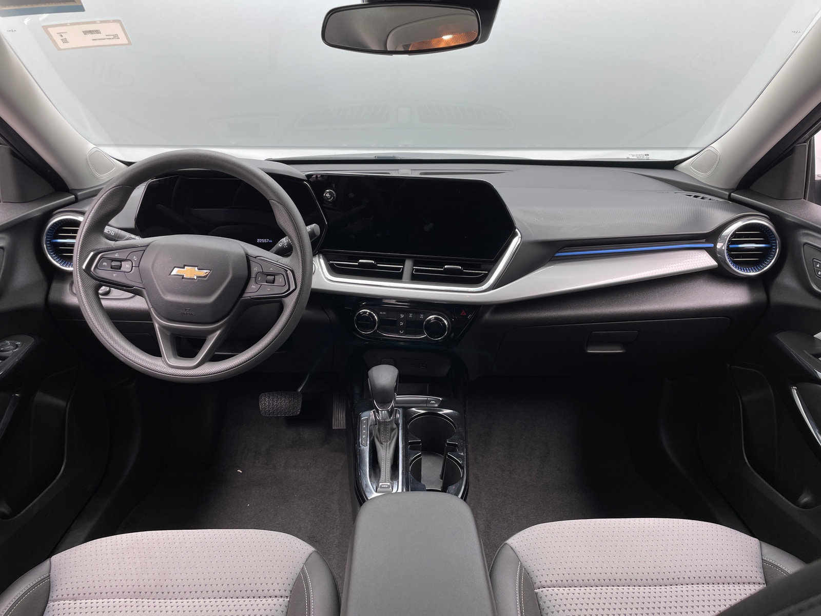 Thumbnail: 2025 Chevrolet Trax - 3