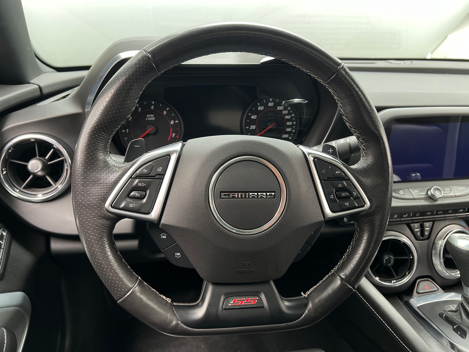 Thumbnail: 2019 Chevrolet Camaro - 3