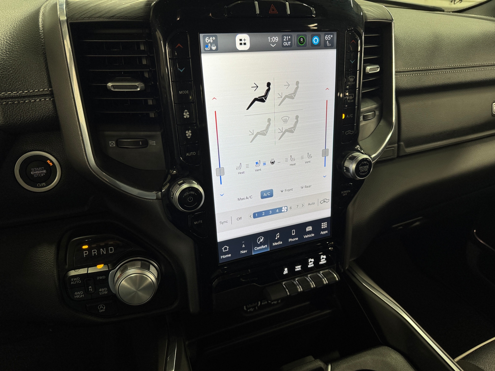 Thumbnail: 2024 RAM 1500 - 3